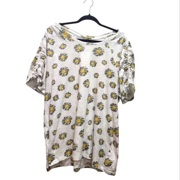 The Sweatshirt Project Plus Size 1X Daisy Print Top 100% Cotton Ruched Sleeves - Picture 1 of 5